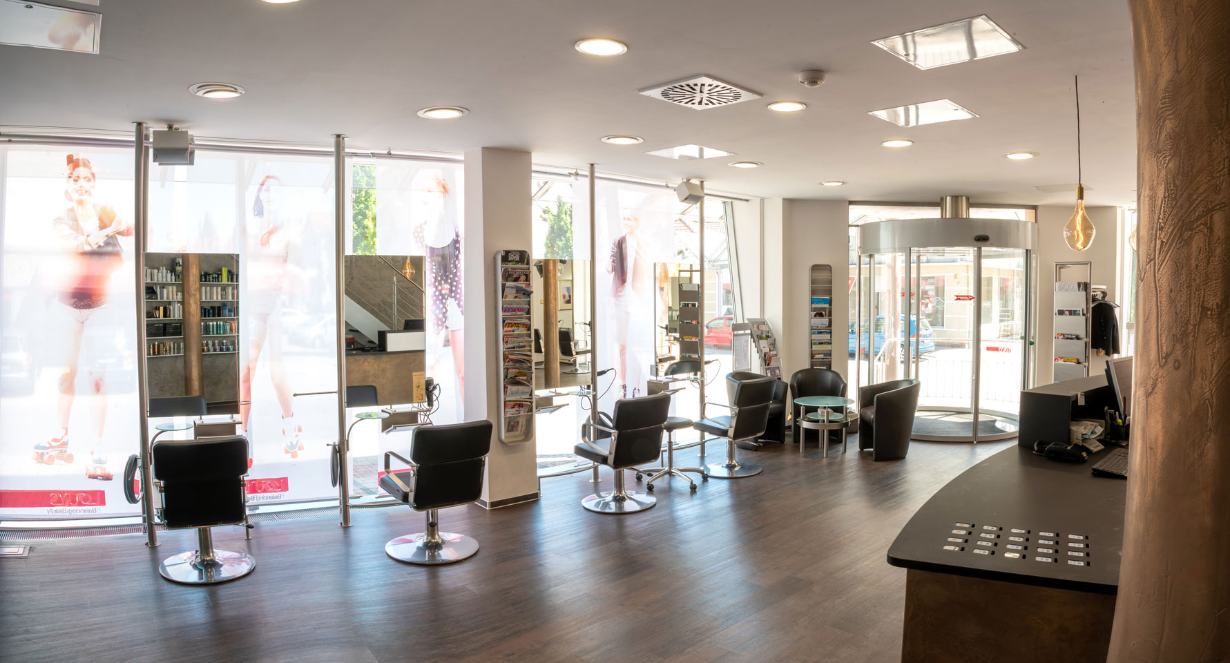 Panoramafoto Der moderne Trend-Friseur in der Innstraße Rosenheim mit Wohlfühl-Ambiente